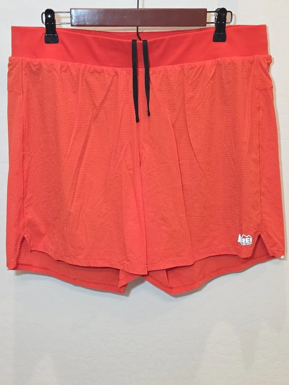 REI Co-op men's athletic running shorts (Style 245601)